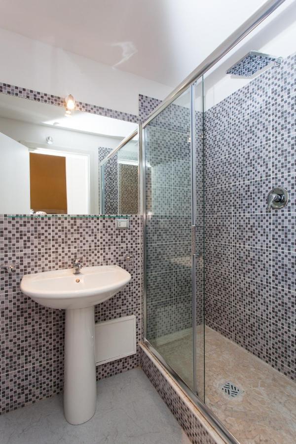 Abas Centro Storico B&B Палермо Екстериор снимка